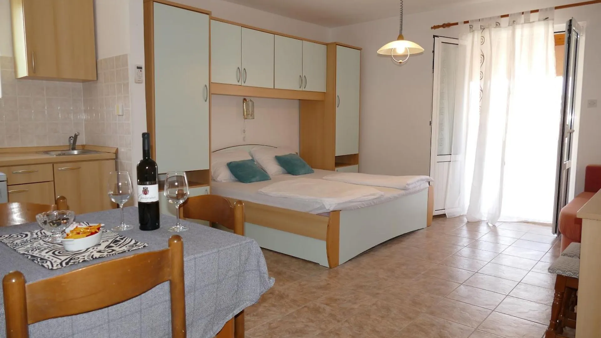 Apartment And Rooms Zora Kampor 0*,  Croatia