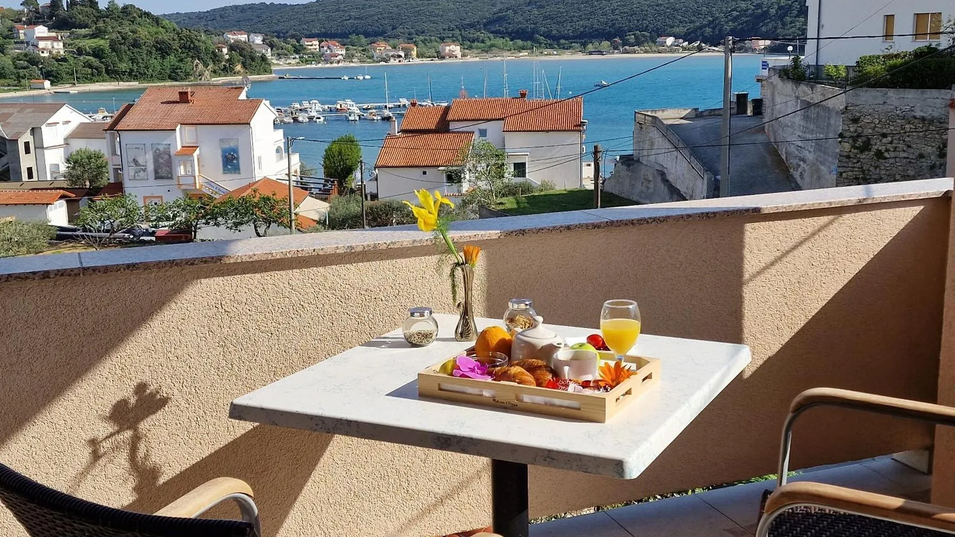 Apartment And Rooms Zora Kampor 0*,  Croatia
