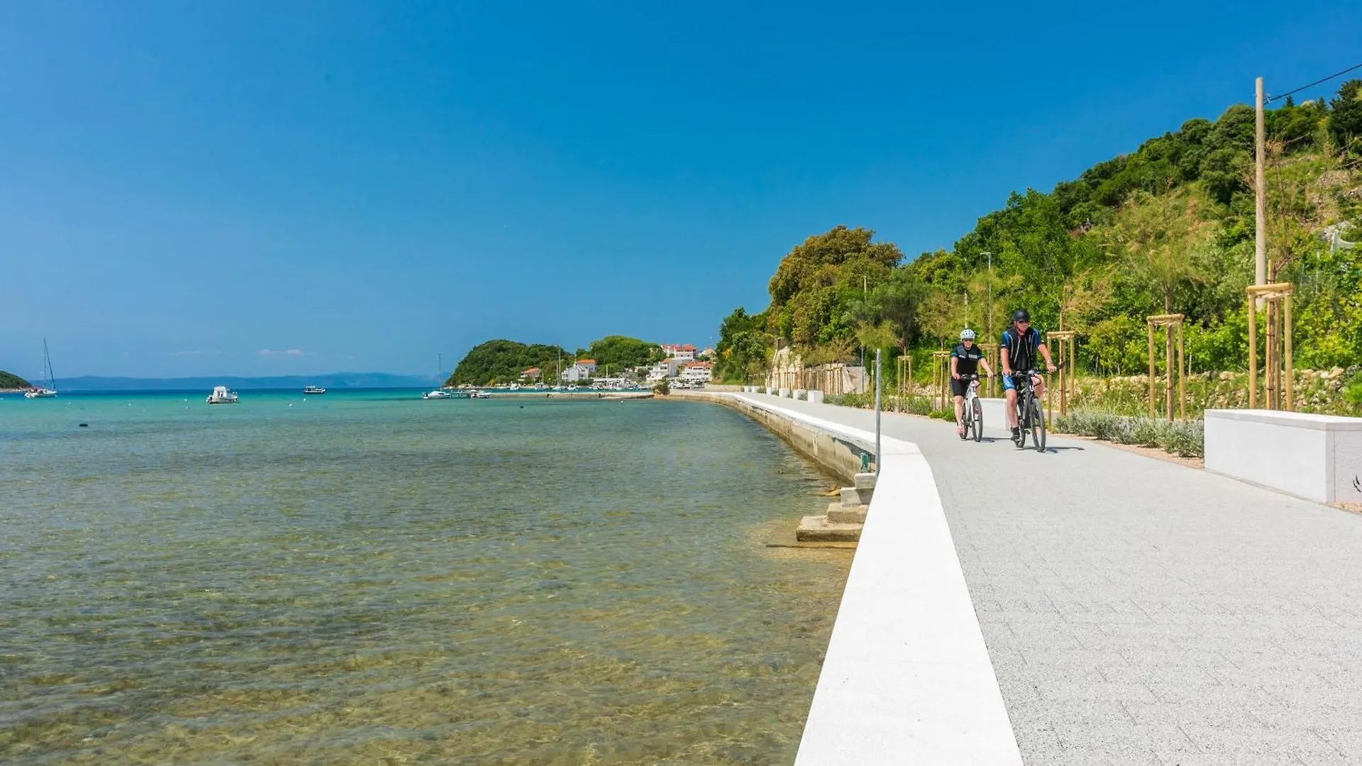 Apartment And Rooms Zora Kampor Croatia
